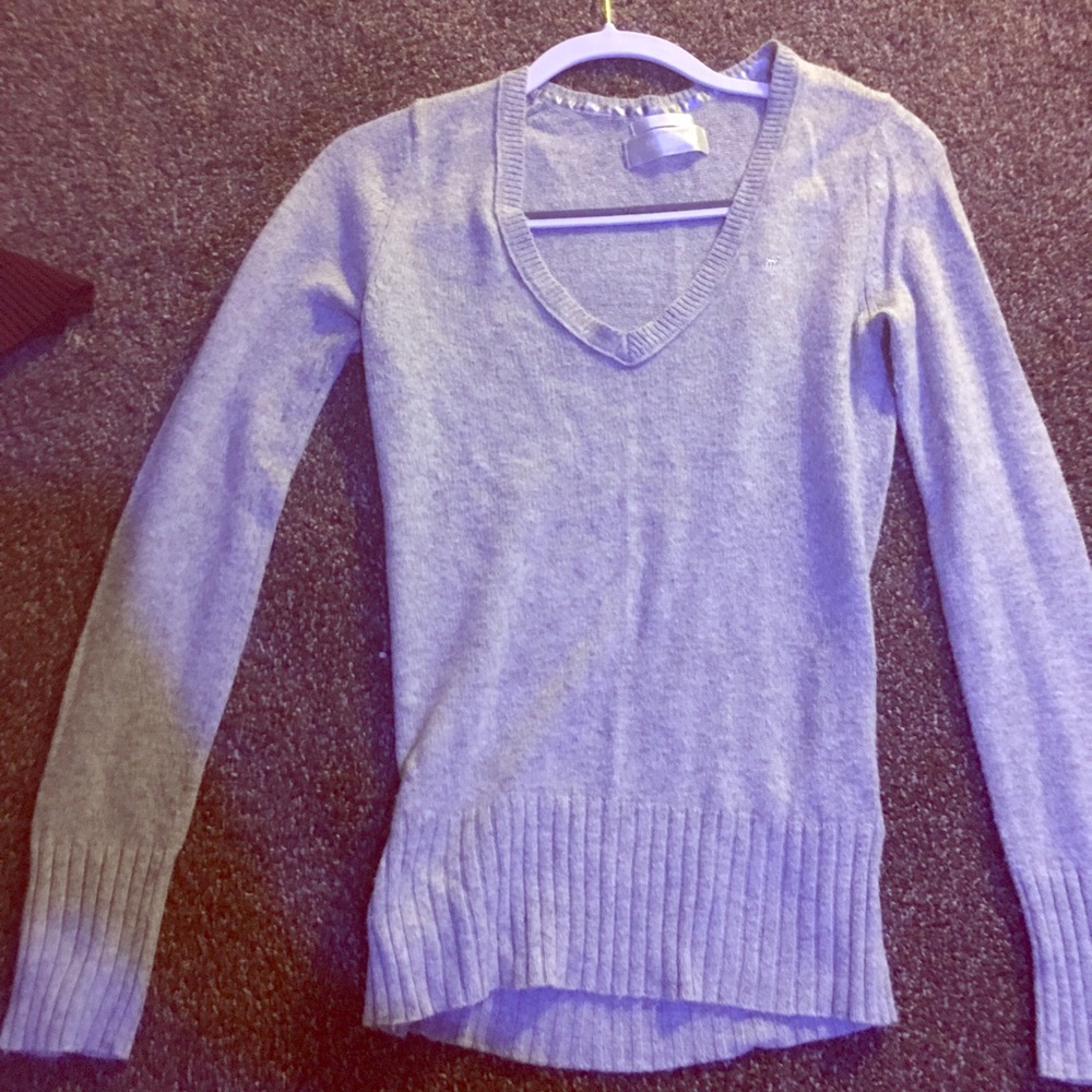Old navy sweater